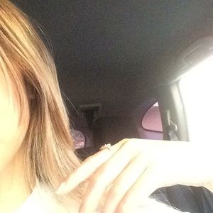 Meet your Posher, Stefany